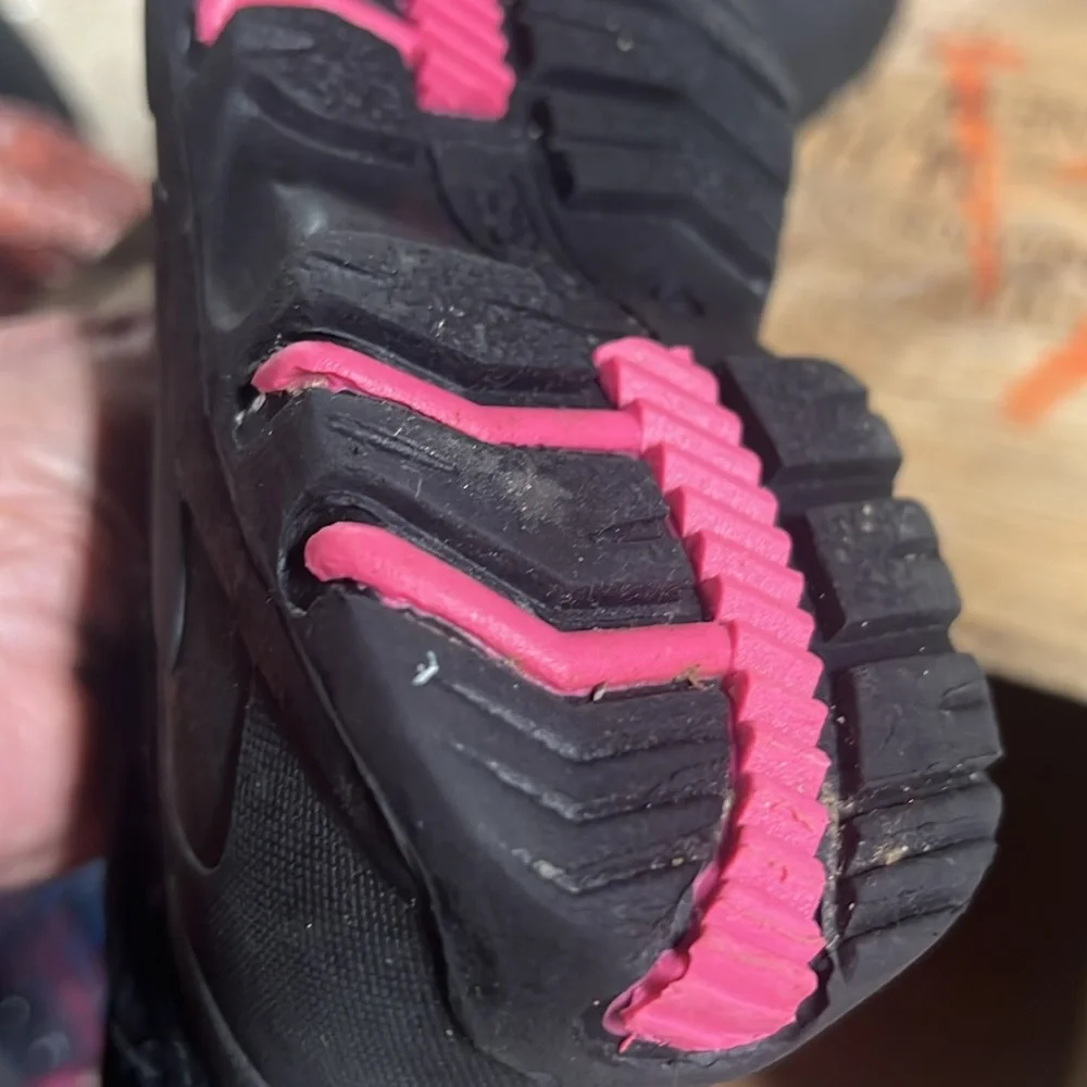 totes size 12